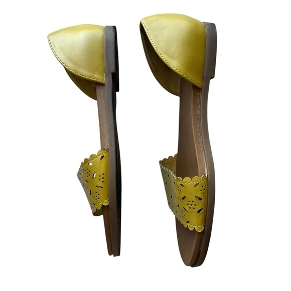 Andiamo Yellow Laser-Cut Sandal Woman’s Size 8 Slip On Wide Cross Strap - Picture 6 of 8